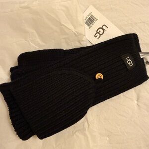 UGG Black Knit Fingerless Mittens